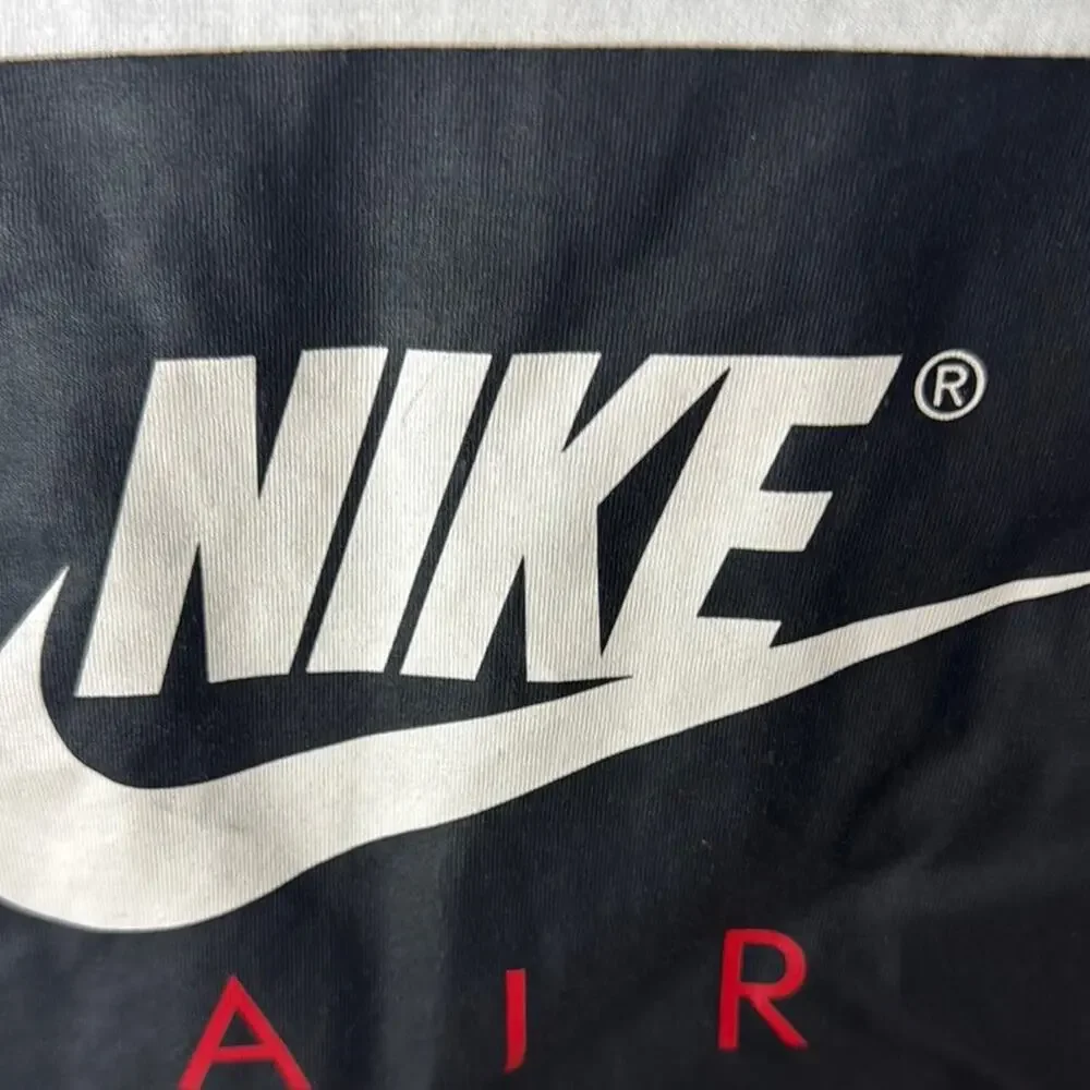 Nike Tee Shirt - Boys Large (6-7yrs)